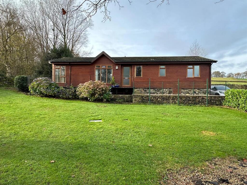 Main image of property: Schoolwood Farm Caravan Park, Straight Lane, Addingham