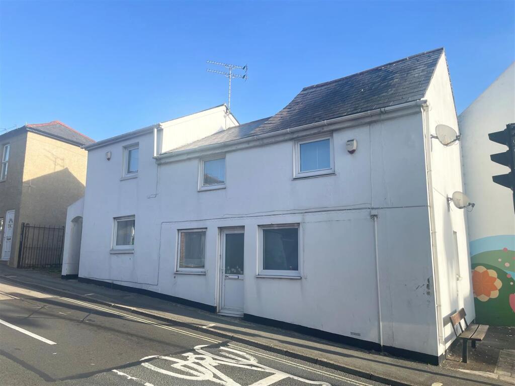 Main image of property: Green Street, Ryde