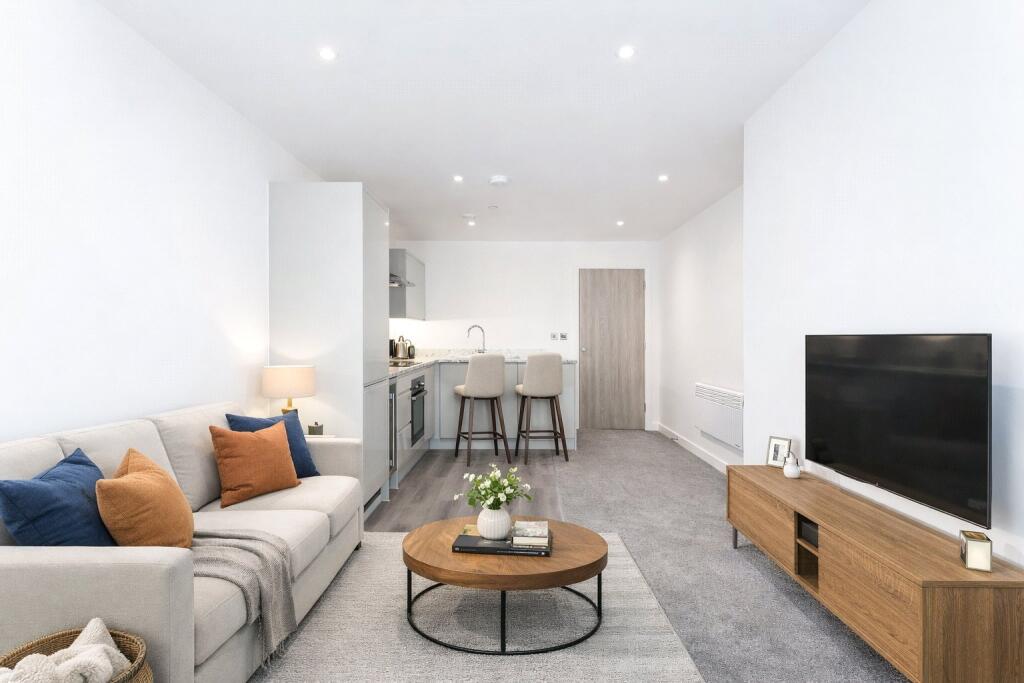 Main image of property: Strawberry Hill,, Newbury,, Birkhsire,, RG14