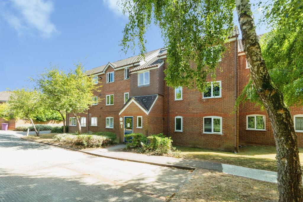 Main image of property: Haysman Close, LETCHWORTH GARDEN CITY