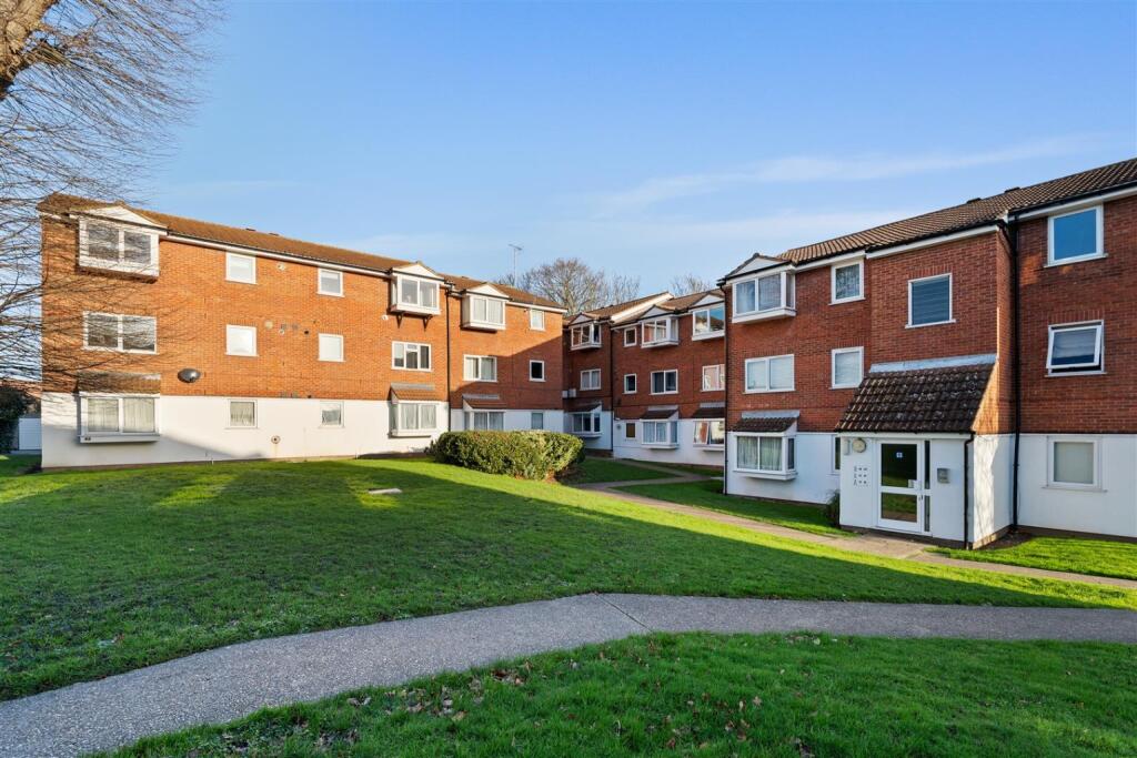 Main image of property: Heathdene Drive, Belvedere, Kent, DA17