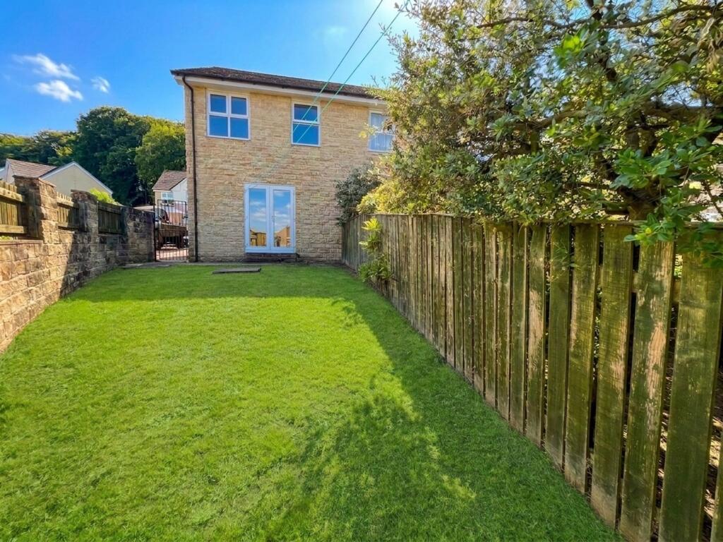 Main image of property: Kenyon Bank, Denby Dale, HD8