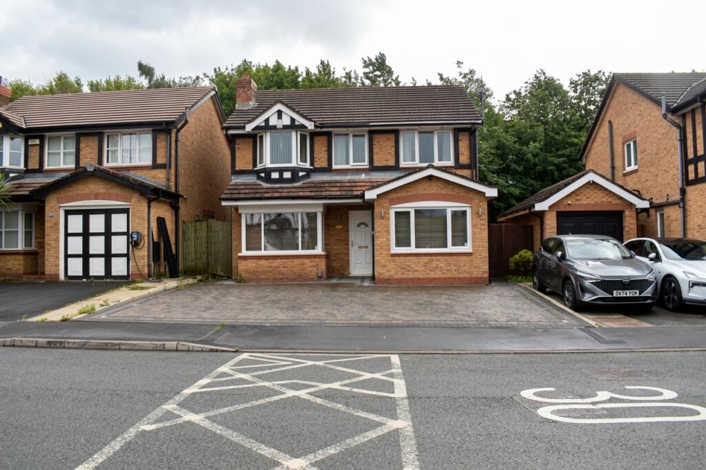 Main image of property: 61, Stonehaven, Bolton, BL3 4UW