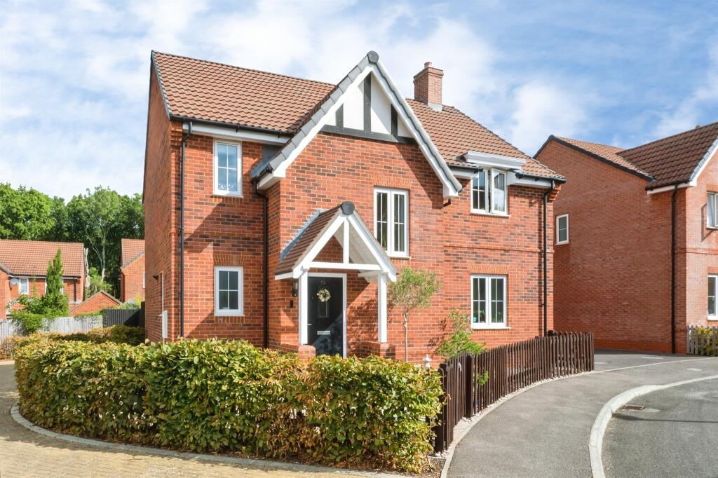 Main image of property: Chiltern Crescent, Fair Oak, Eastleigh
