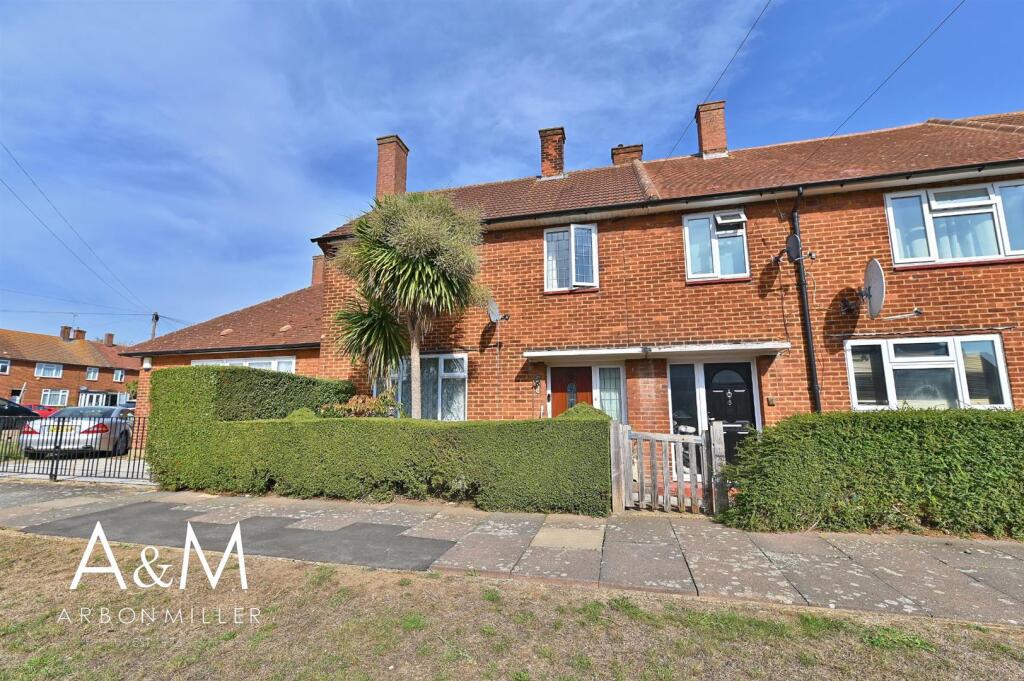 Main image of property: Manford Cross, Chigwell
