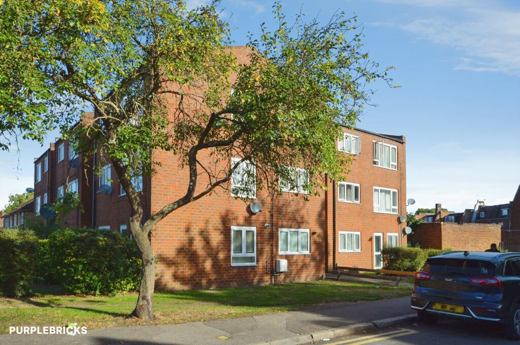 Main image of property: Weald Lane, Harrow, HA3