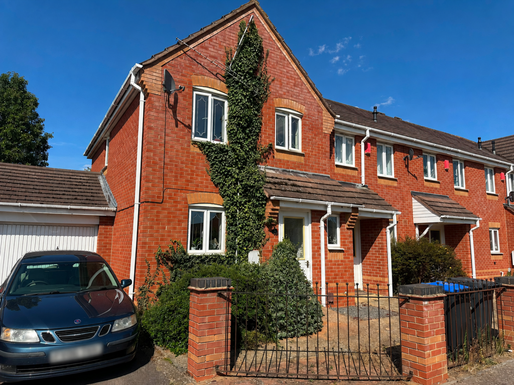 Main image of property: Desdemona Avenue, Warwick