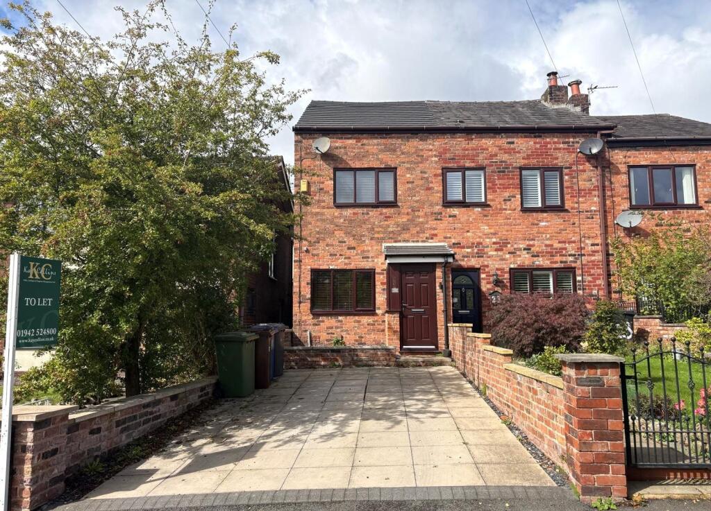 Main image of property: Deansgate, Hindley