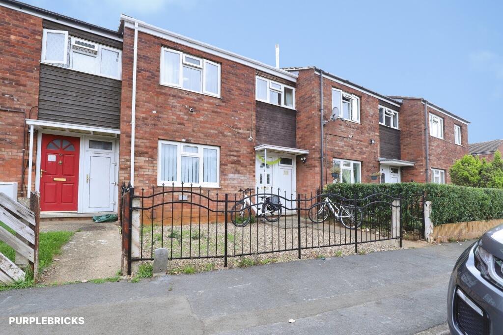 Main image of property: Chestnut Grove, Grantham, NG31
