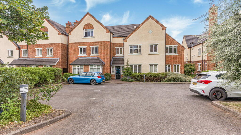 Main image of property: Lichfield Road, Sutton Coldfield, B74 4DH
