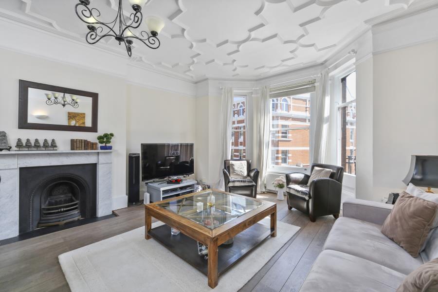 Main image of property: West End Lane, West Hampstead, NW6
