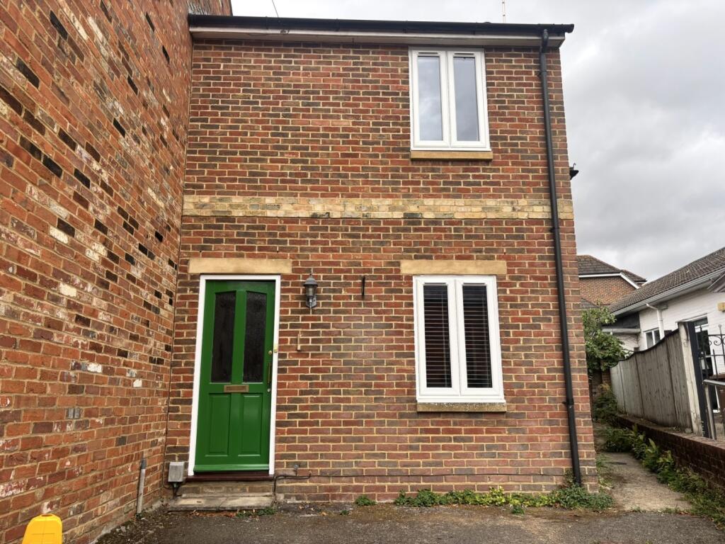 Main image of property: Linden Road, Romsey, Hampshire, SO51