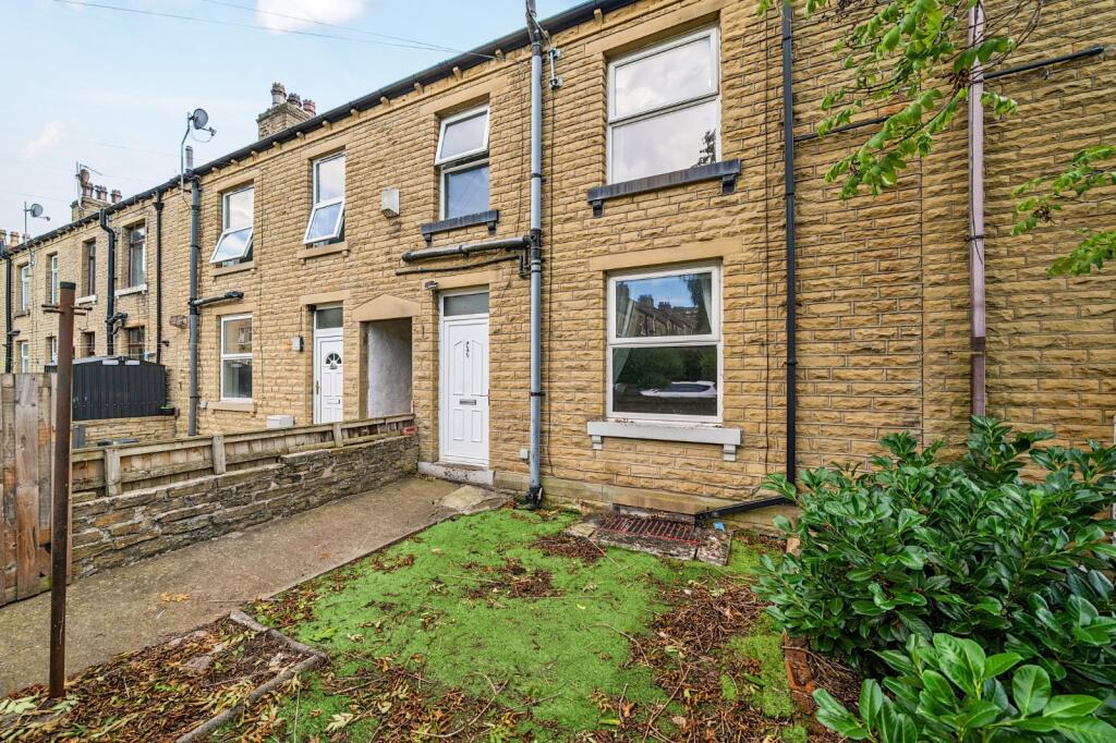 Main image of property: Poplar Street, Birkby, Huddersfield, West Yorkshire, HD2