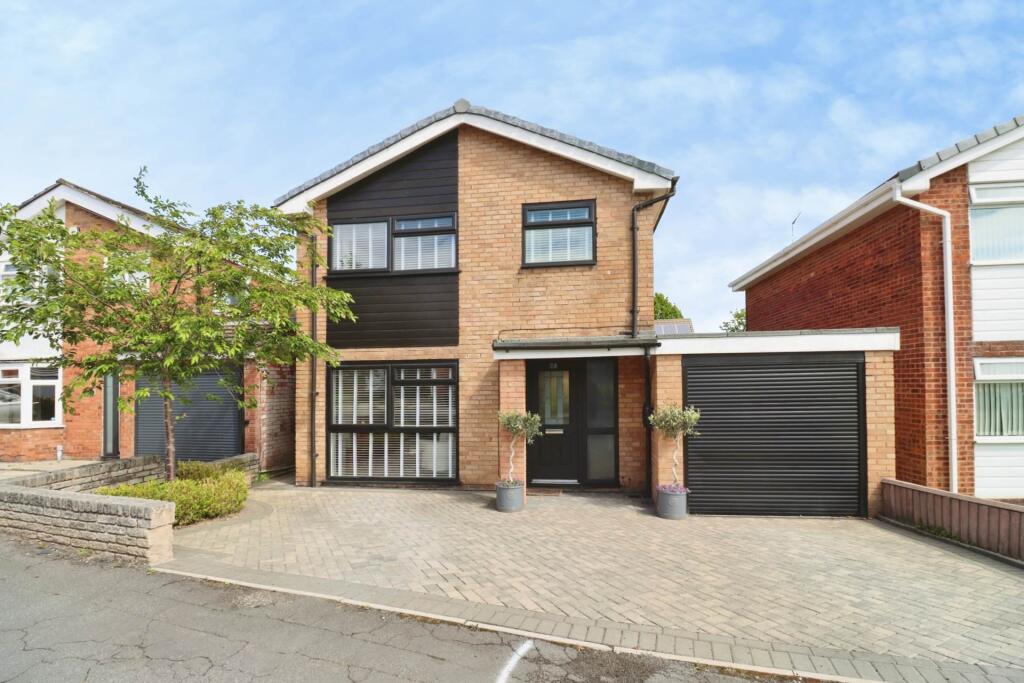 Main image of property: Buckingham Avenue, Bebington