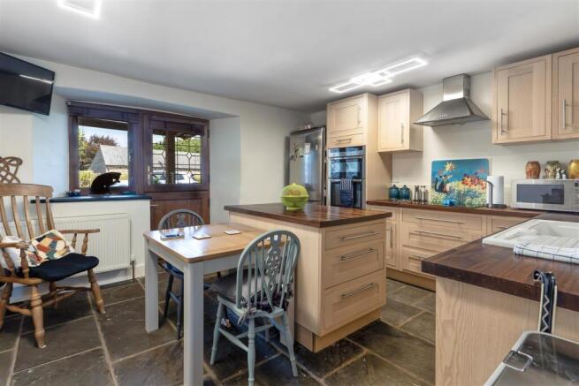 Annex Kitchen.jpg