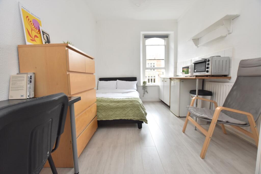 Main image of property: Room 6, Whatley Road, Clifton, Bristol, BS8