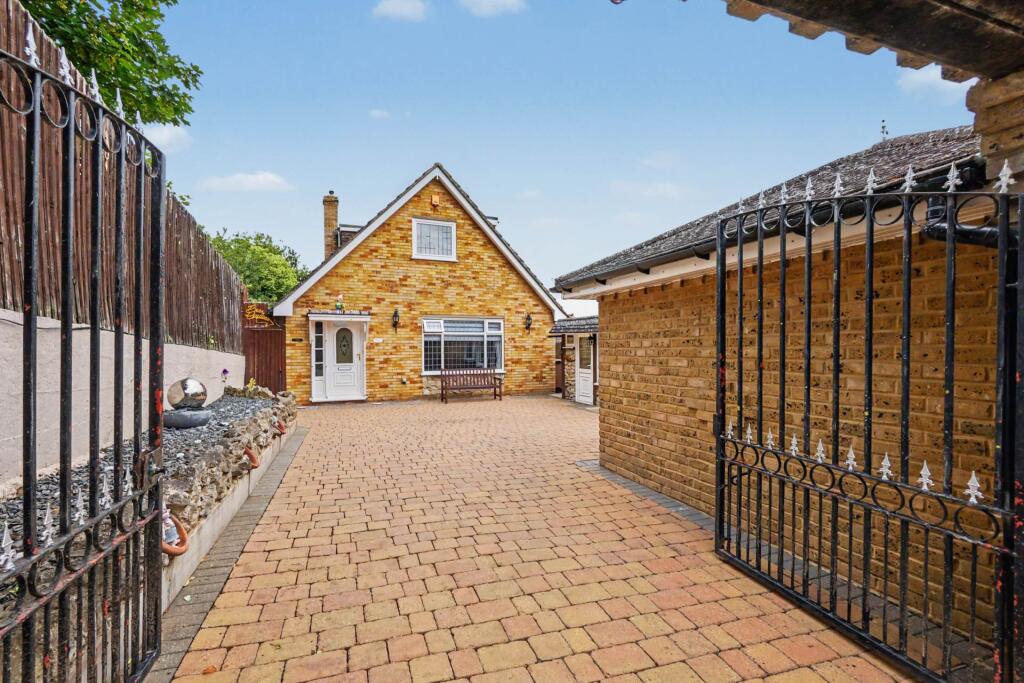 Main image of property: Scottswood Avenue, Chatham