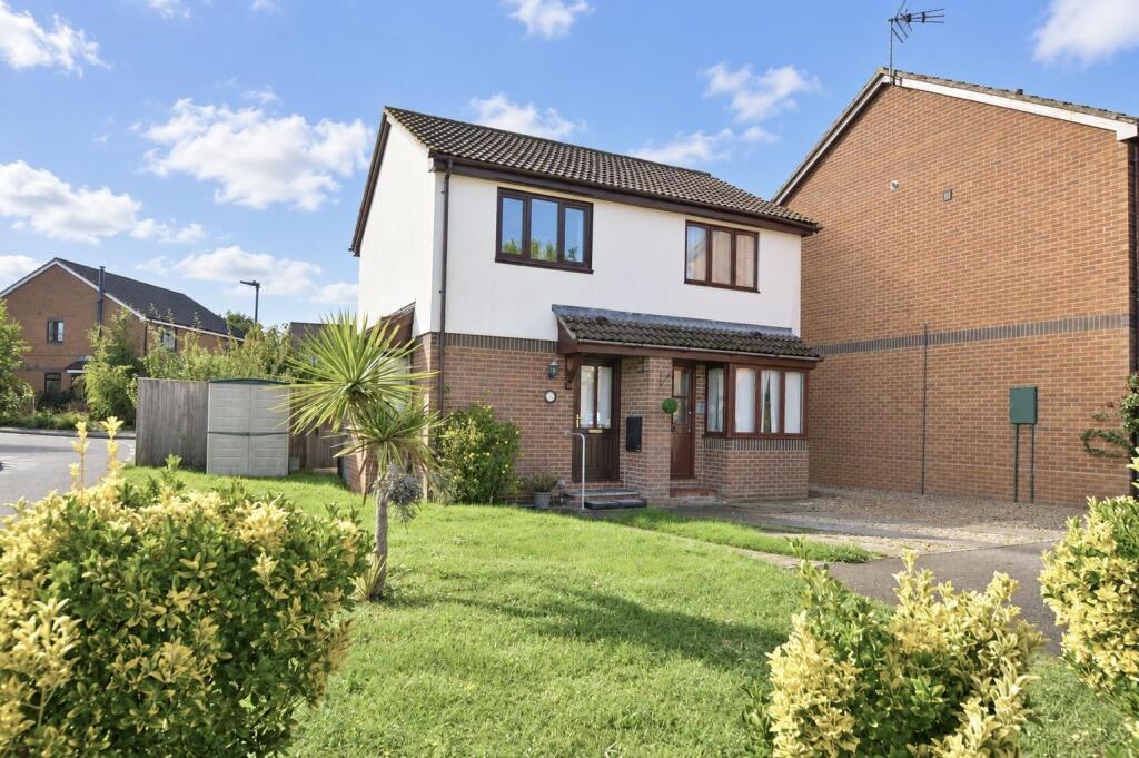Main image of property: CHAIN FREE * SANDOWN