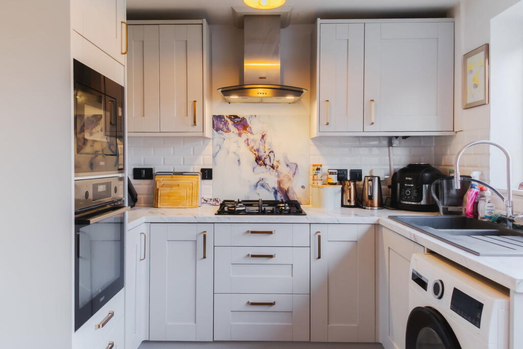 Main image of property: 2 Hawfinch Close, Swindon, SN3 5LW