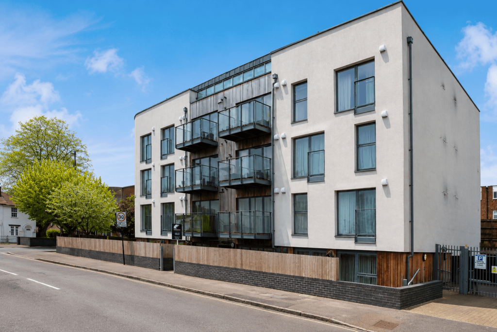 Main image of property: HOUNSLOW, TW3 4EW
