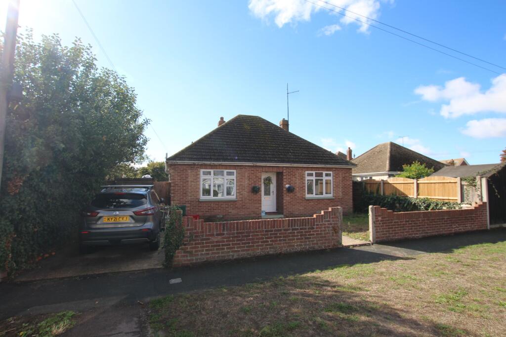 Main image of property: Frinton Road, Holland-on-Sea