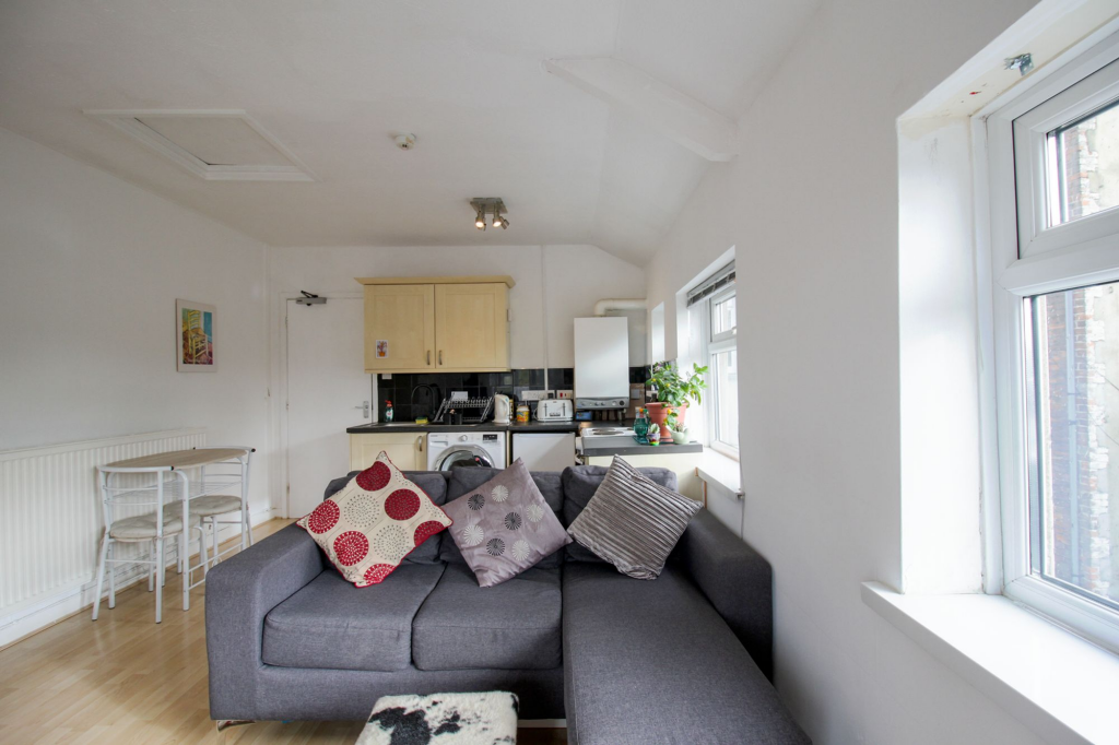 Main image of property: Richmond Road, Cardiff, CF24