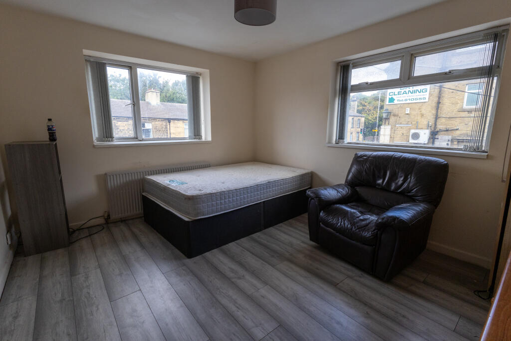 Main image of property: Leeds Road, Idle, Bradford