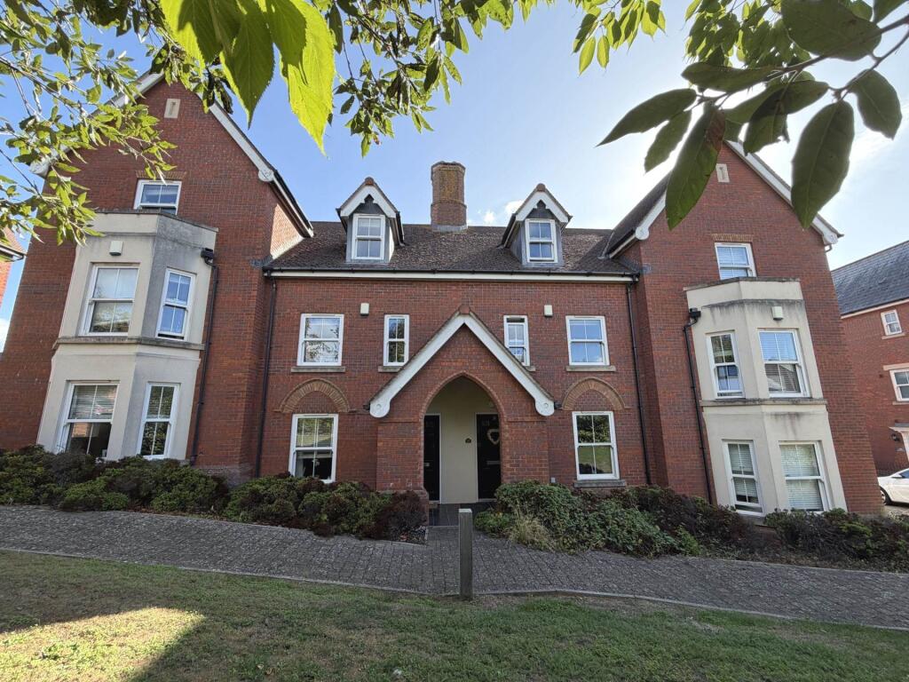 Main image of property: Cyprus Gardens, Exmouth