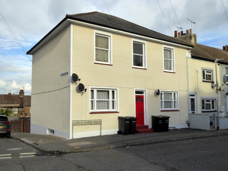Main image of property: Flat 4, 1 Lower Range Road,, DA12 2QL