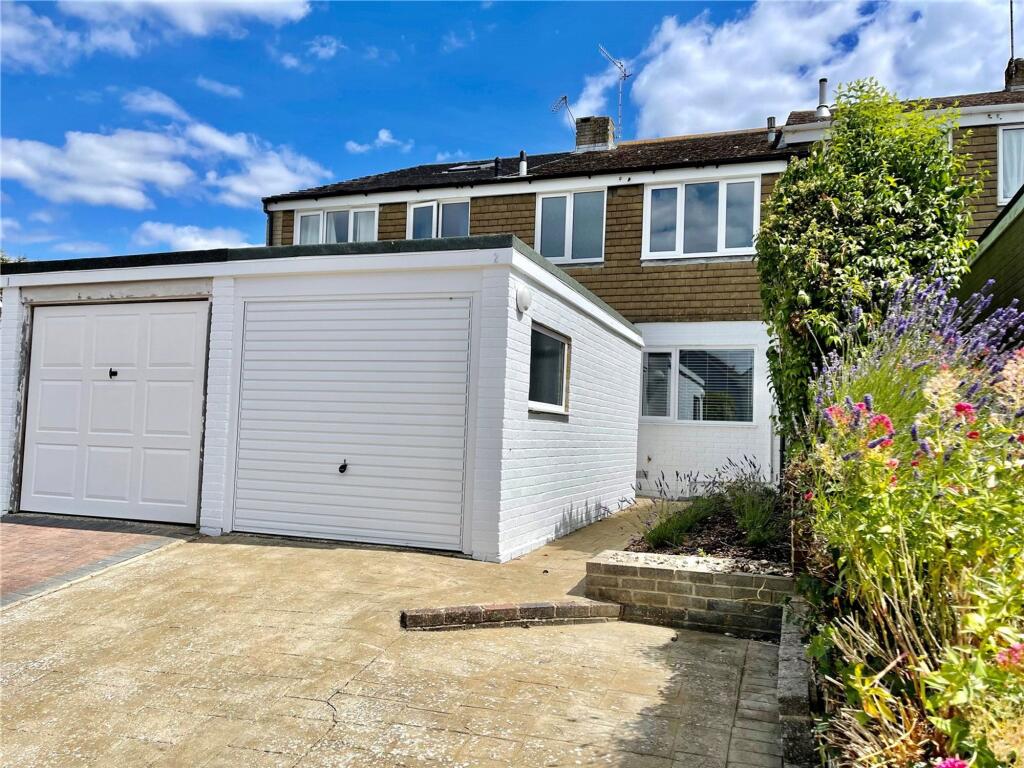 Main image of property: Cumberland Crescent, Angmering, BN16
