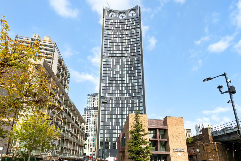 Main image of property: Strata Building, Elephant & Castle, London