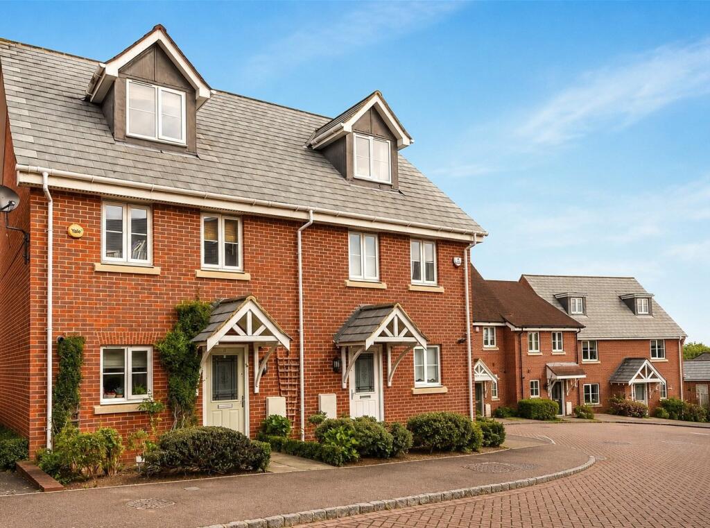 Main image of property: Ducketts Mead, Shinfield, Berkshire, RG2