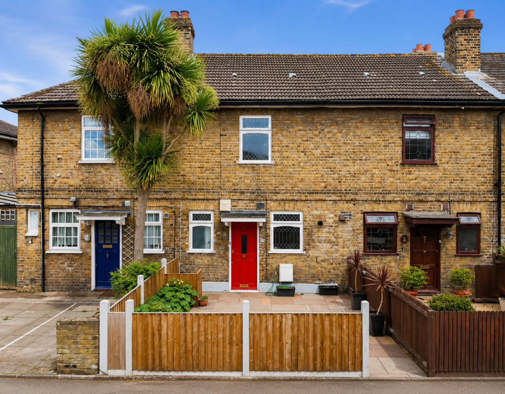 Main image of property: Parsonage Street, London, E14