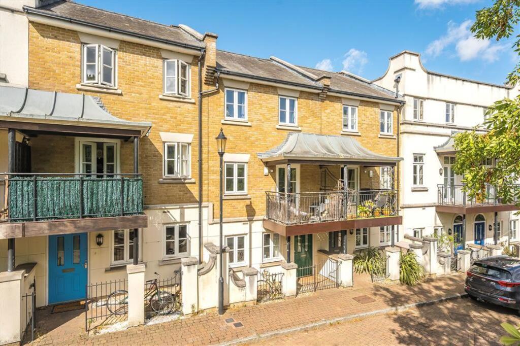 Main image of property: Brockwell Park Row, Brixton