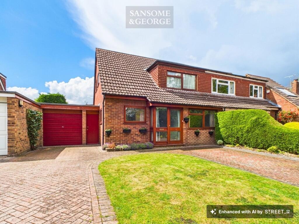 Main image of property: Leighfield, Mortimer Common, RG7