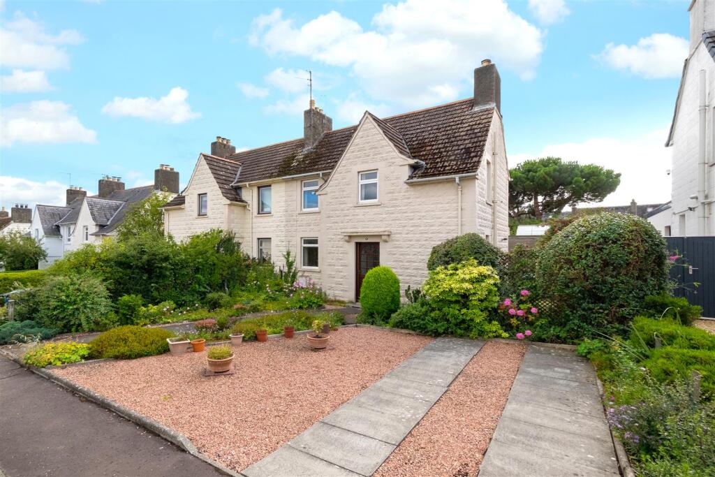 Main image of property: 11, Sloan Street, St. Andrews