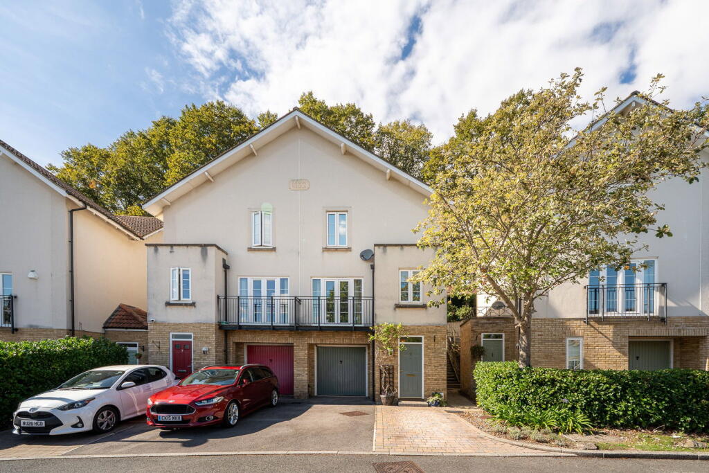 Main image of property: Sally Hill, Portishead, Bristol, BS20 7BH