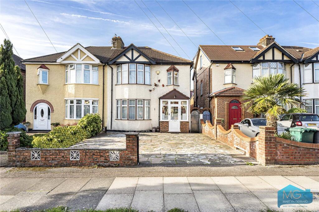 Main image of property: Devonshire Road, London, NW7
