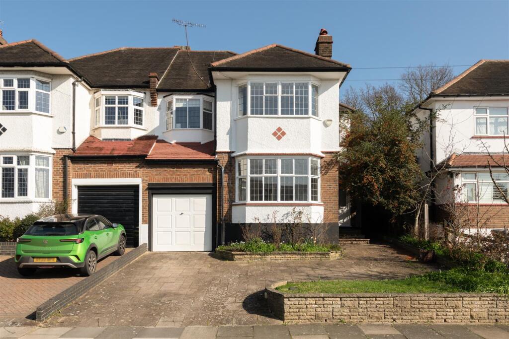 Main image of property: Manor Drive, London, N14