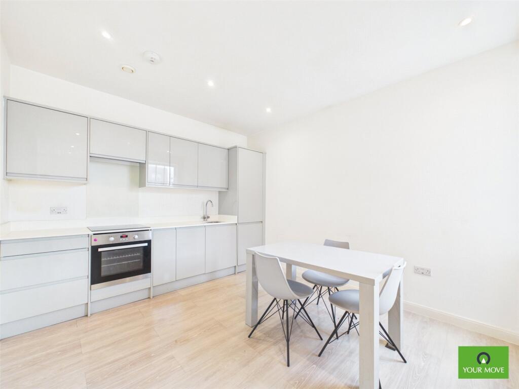 Main image of property: High Street, Hornchurch, RM12