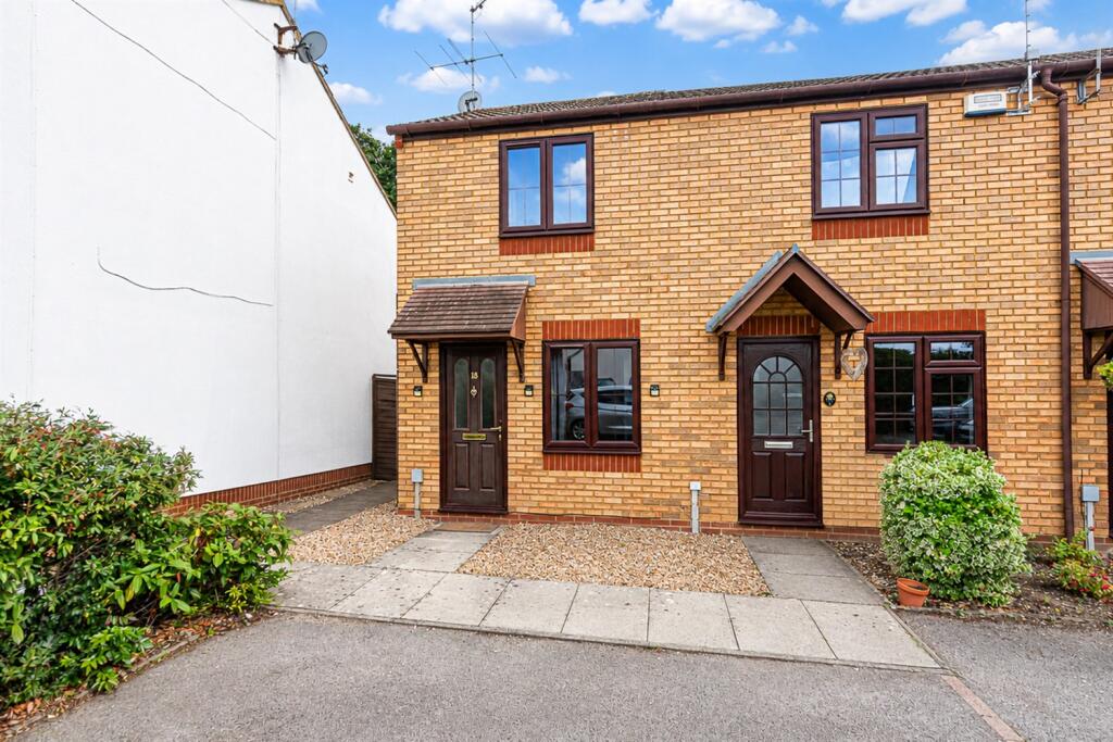 Main image of property: Hepworth Croft, College Town, Sandhurst, GU47