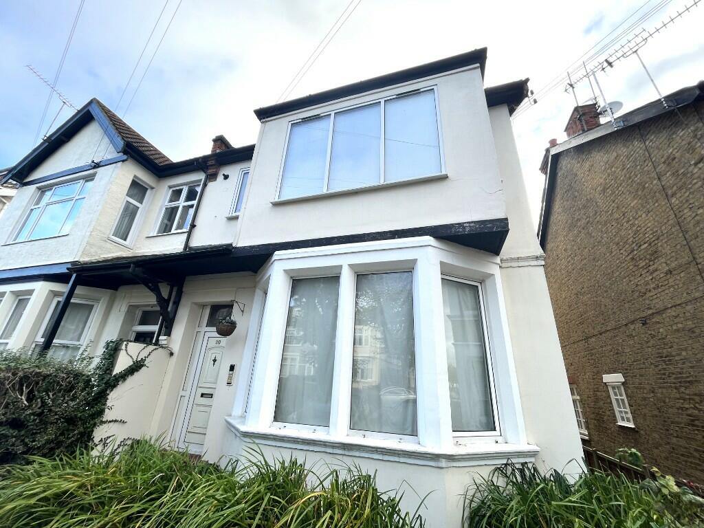 Main image of property: Manor Road,Westcliff-On-Sea,SS0