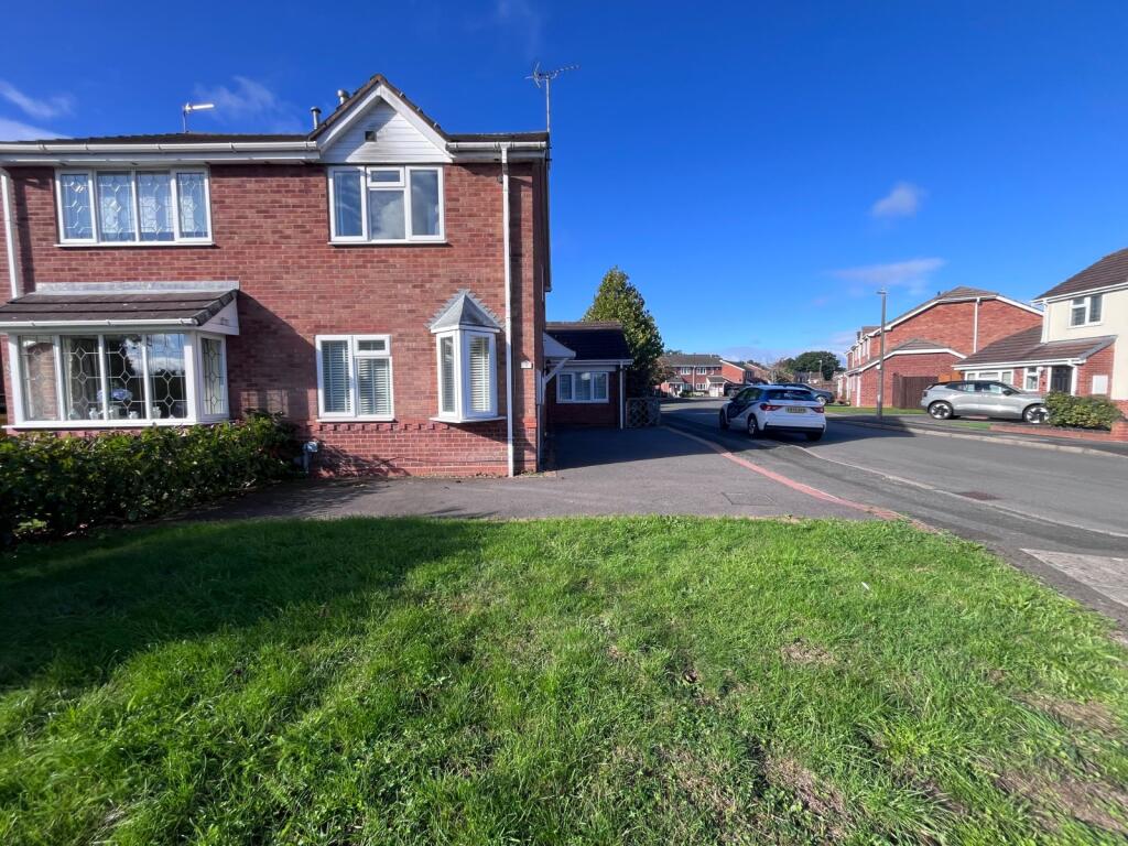 Main image of property: Hillwood Avenue, Shirley, Solihull, West Midlands, B90