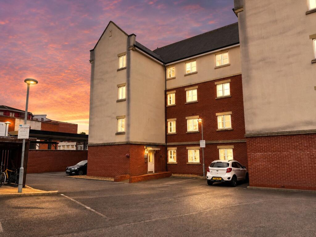 Main image of property: Manor Gardens Close, Loughborough, Leicestershire