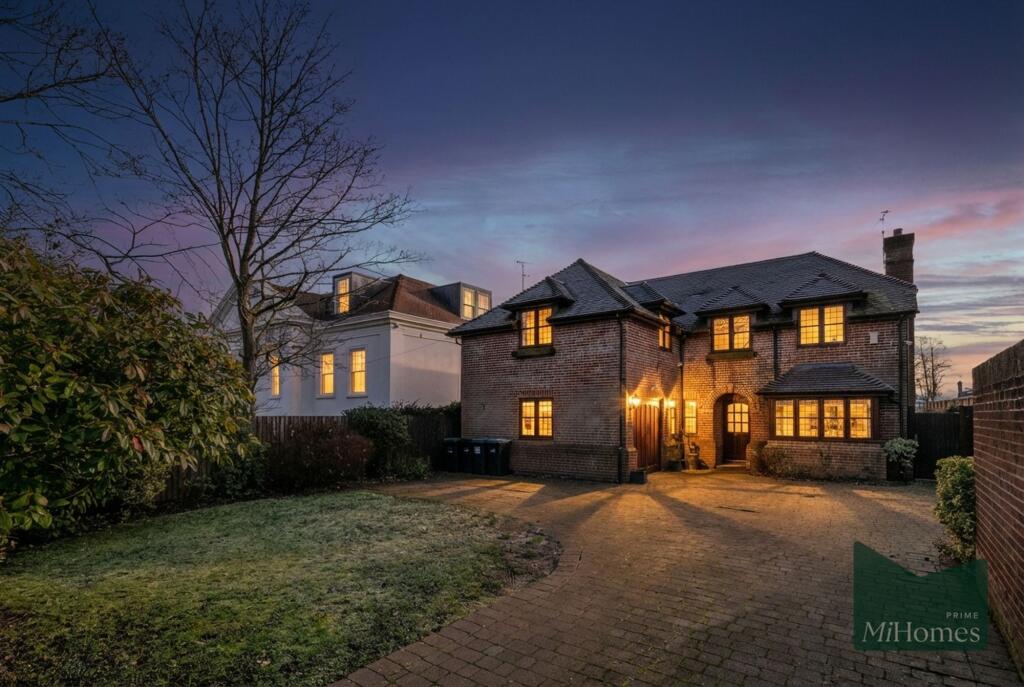 Main image of property: Beech Hill, Barnet, EN4