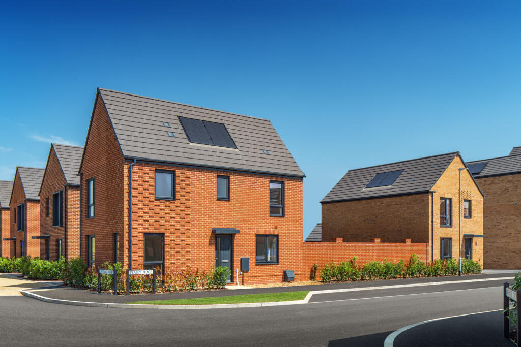 Main image of property: 194 Elmers Gate, Houghton Regis, Bedfordshire, LU5 7BT