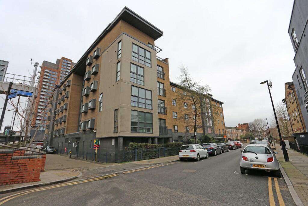 Main image of property: Capulet Square, London, E3