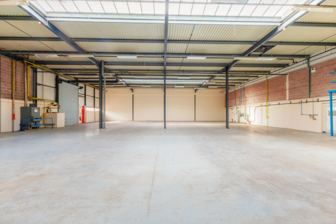 EDIT_102430_Unit-16-South-Moons-Moat-Industrial-Estate-23.png
