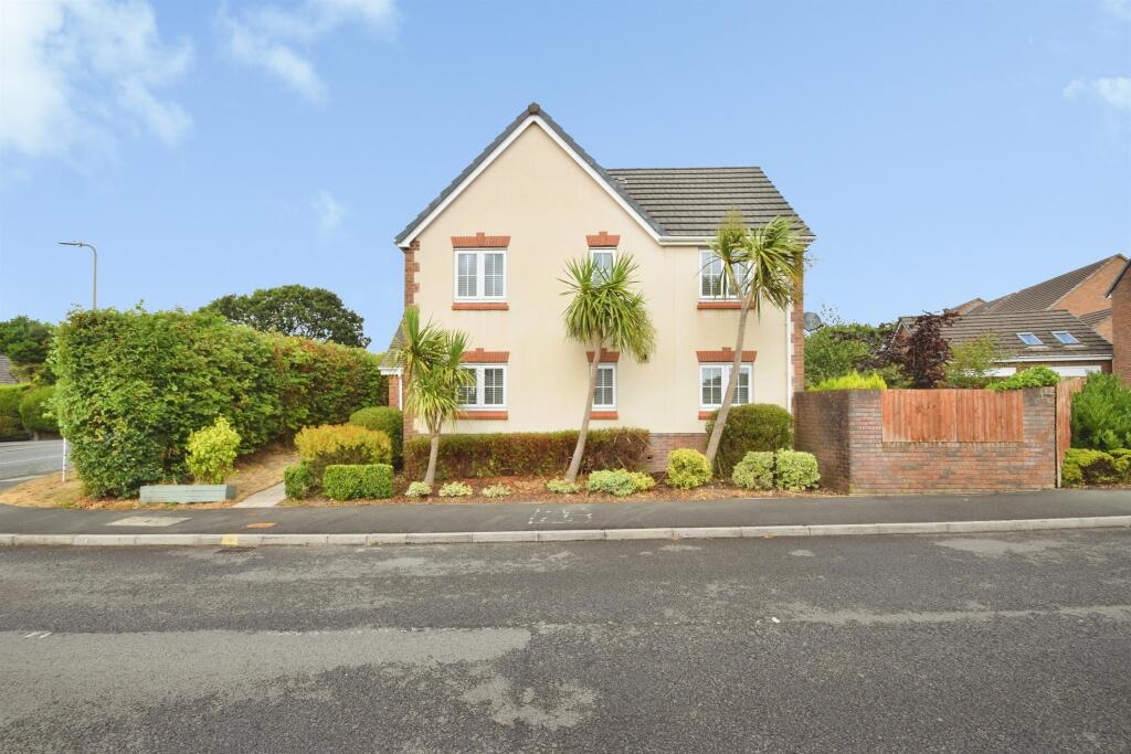 Main image of property: Bryn Uchaf, Bryn, Llanelli