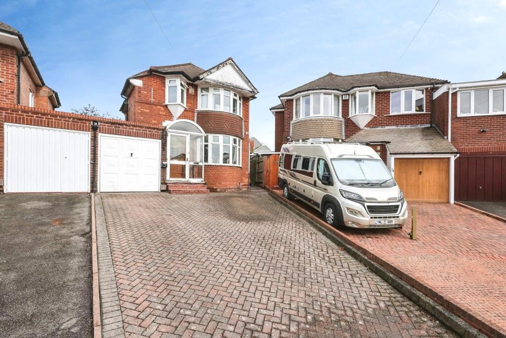 Main image of property: Broadway Croft, Oldbury, West Midlands, B68